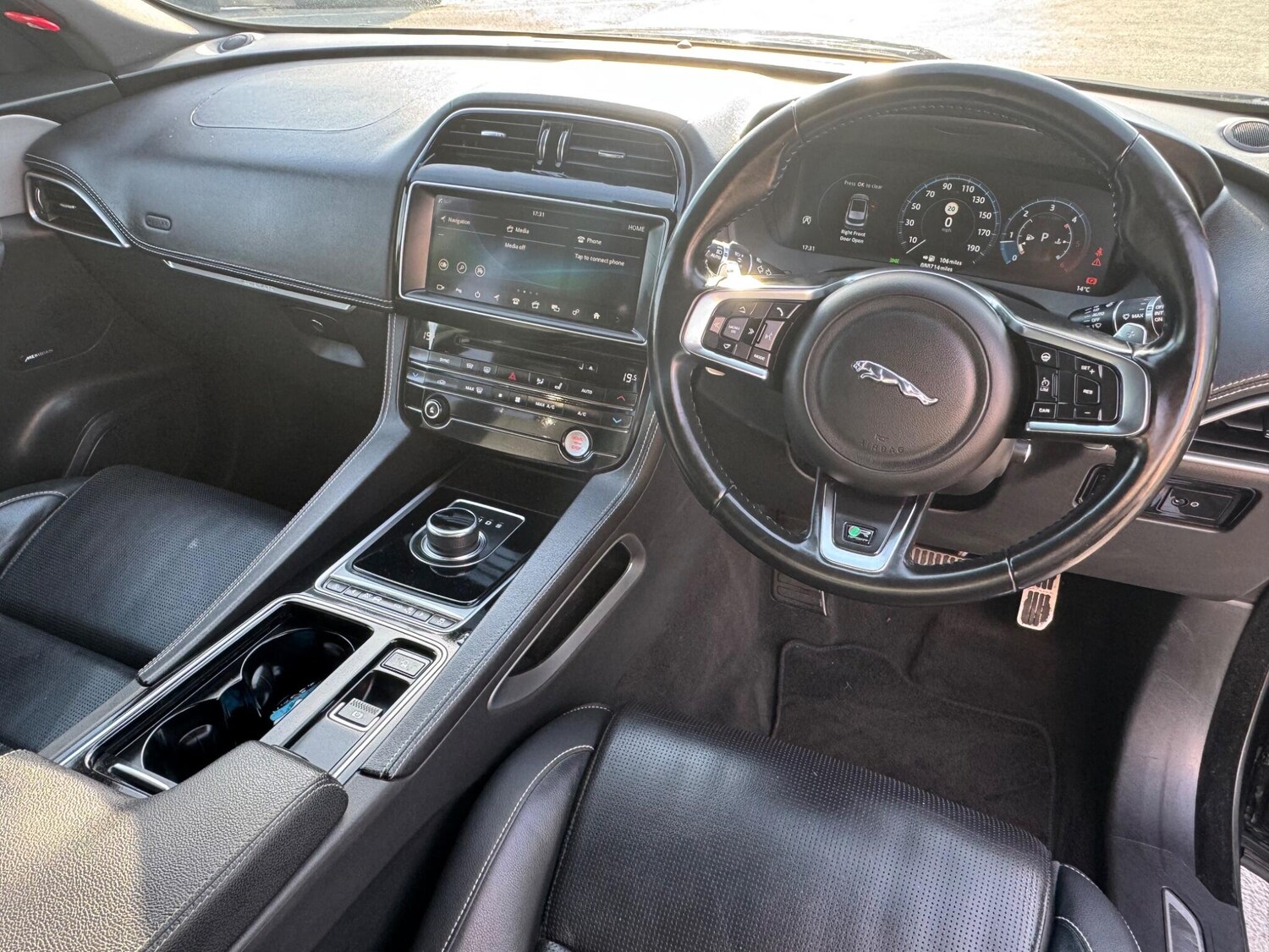 Used Jaguar F-Pace 2017 for sale - 78170340: Photo 30