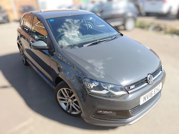 Used Volkswagen Polo 2016 for sale - 75682231: Photo