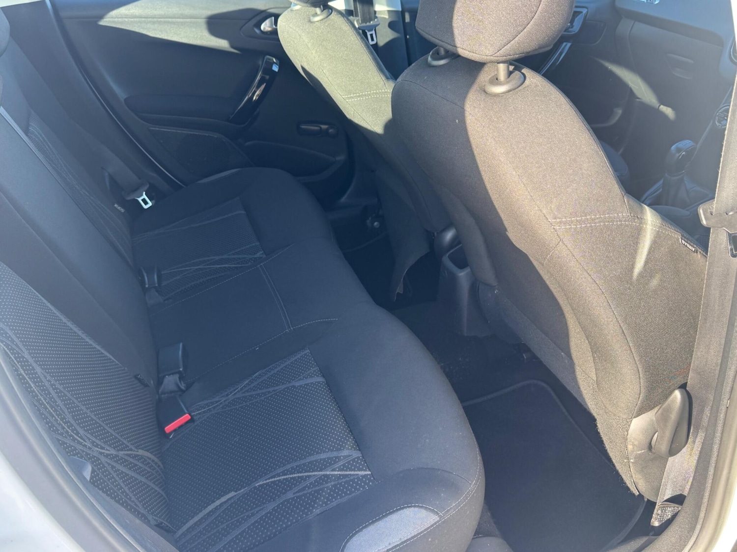 Used Peugeot 208 2014 for sale - 77351383: Photo 17