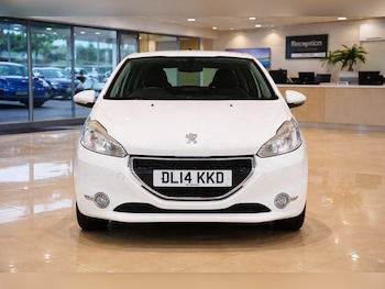 Used Peugeot 208 2014 for sale - 77351383: Photo