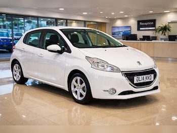 Used Peugeot 208 2014 for sale - 77351383: Photo
