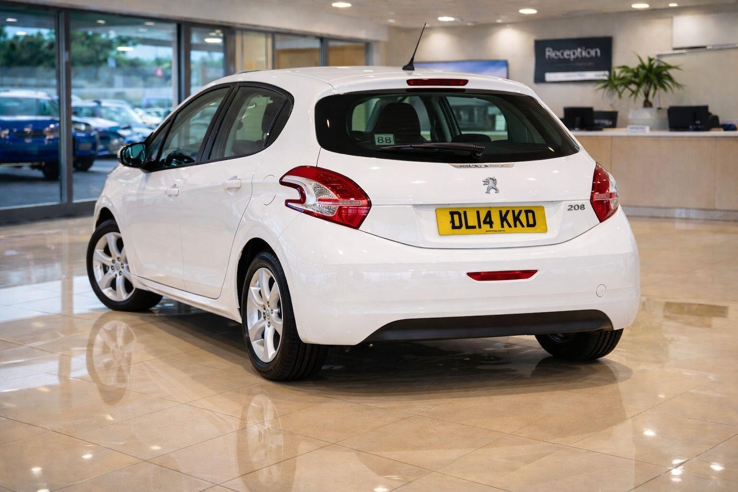 Used Peugeot 208 2014 for sale - 77351383: Photo 4