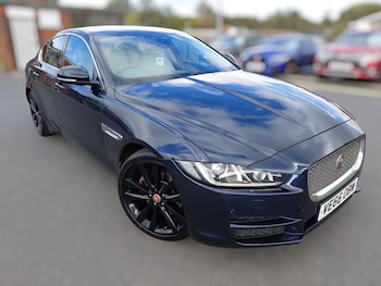 Used Jaguar XE 2016 for sale - 75747212: Photo