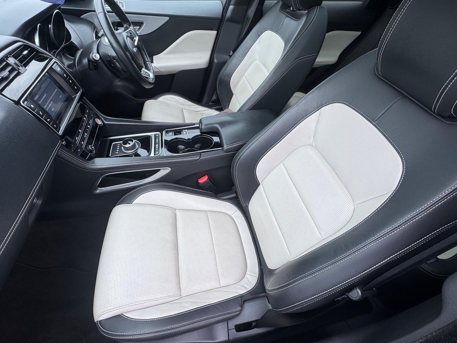 Used Jaguar F-Pace 2016 for sale - 78020381: Photo 11