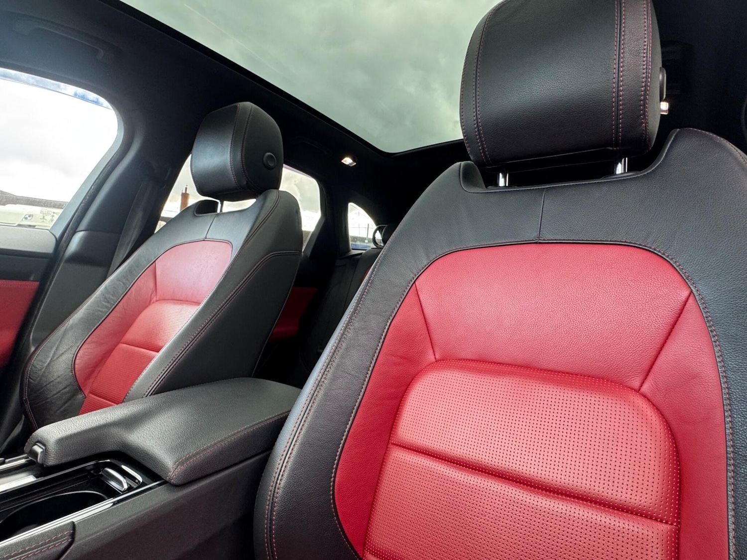 Used Jaguar F-Pace 2017 for sale - 78101323: Photo 17