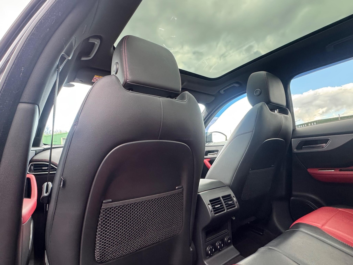 Used Jaguar F-Pace 2017 for sale - 78101323: Photo 18