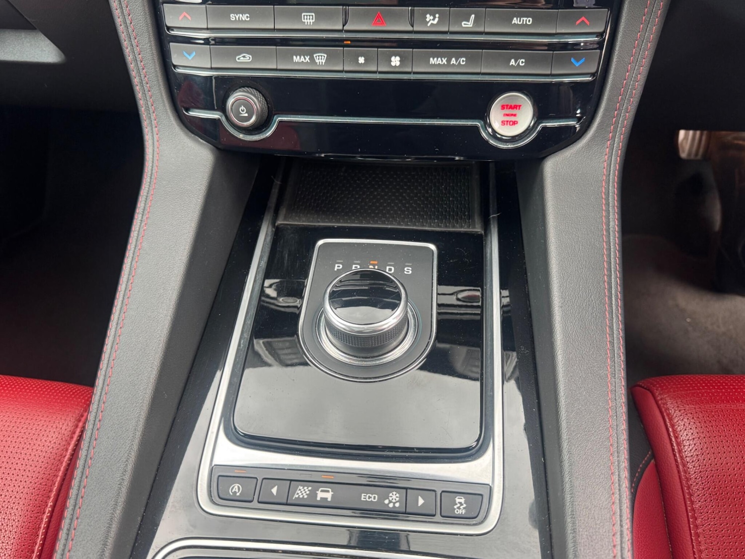 Used Jaguar F-Pace 2017 for sale - 78101323: Photo 25