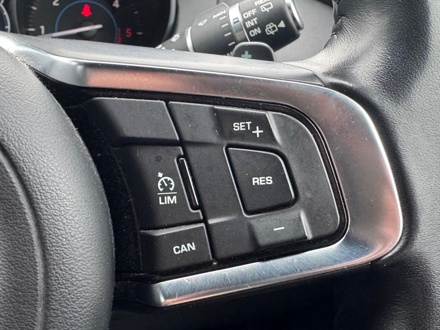 Used Jaguar F-Pace 2017 for sale - 77783777: Photo 22