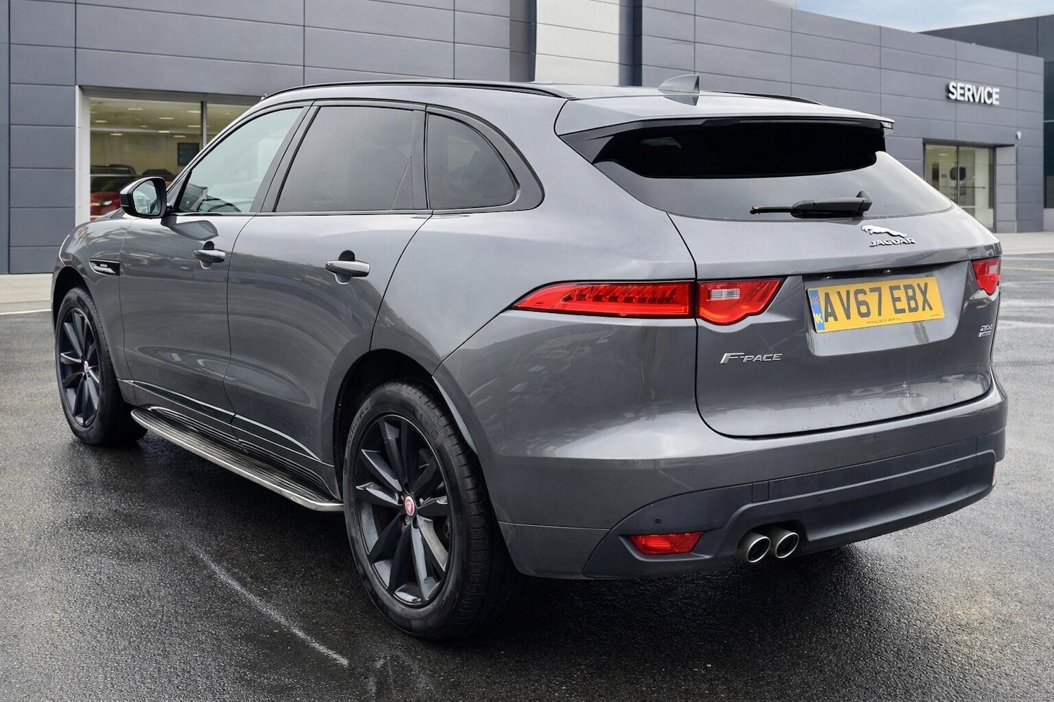 Used Jaguar F-Pace 2017 for sale - 77783777: Photo 6