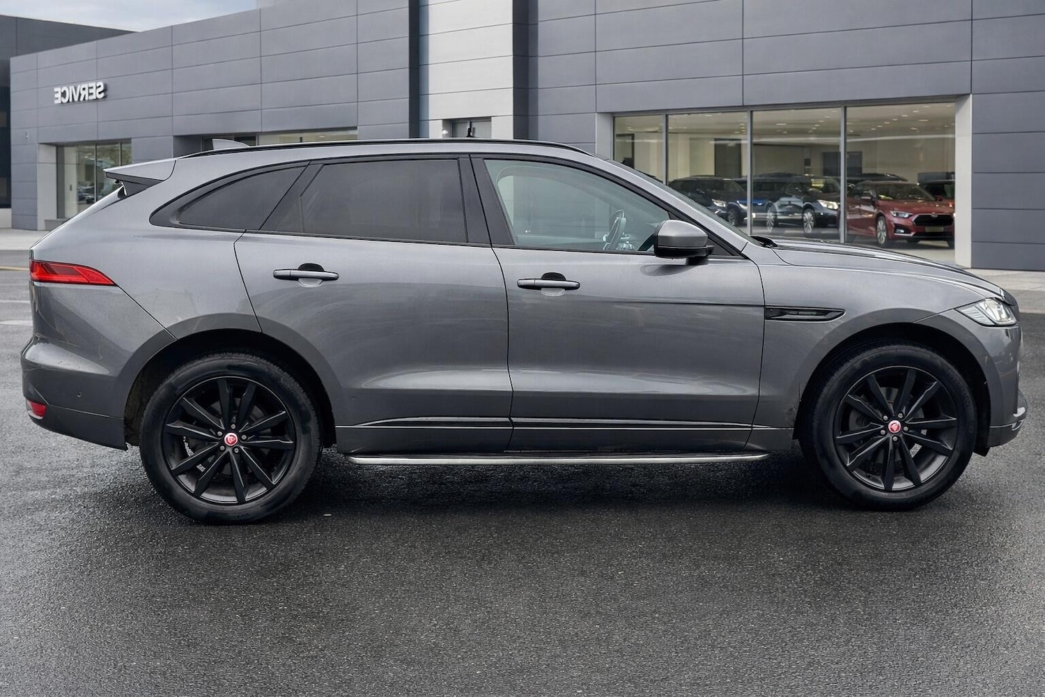Used Jaguar F-Pace 2017 for sale - 77783777: Photo 7