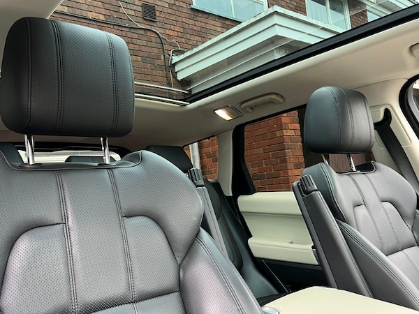 Used Land Rover Range Rover Sport 2017 for sale - 76283455: Photo 12