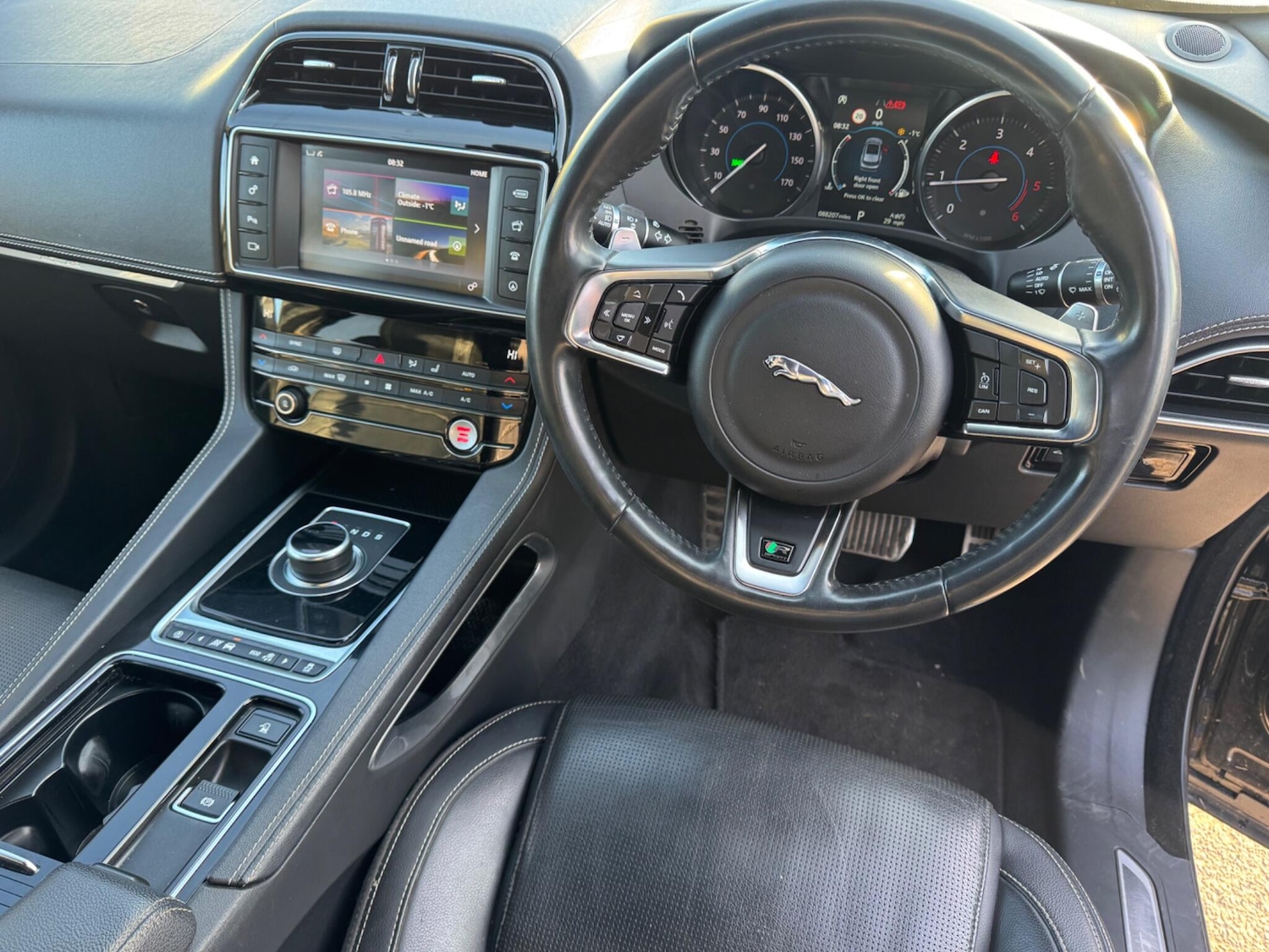 Used Jaguar F-Pace for sale - 77586272: Photo 10