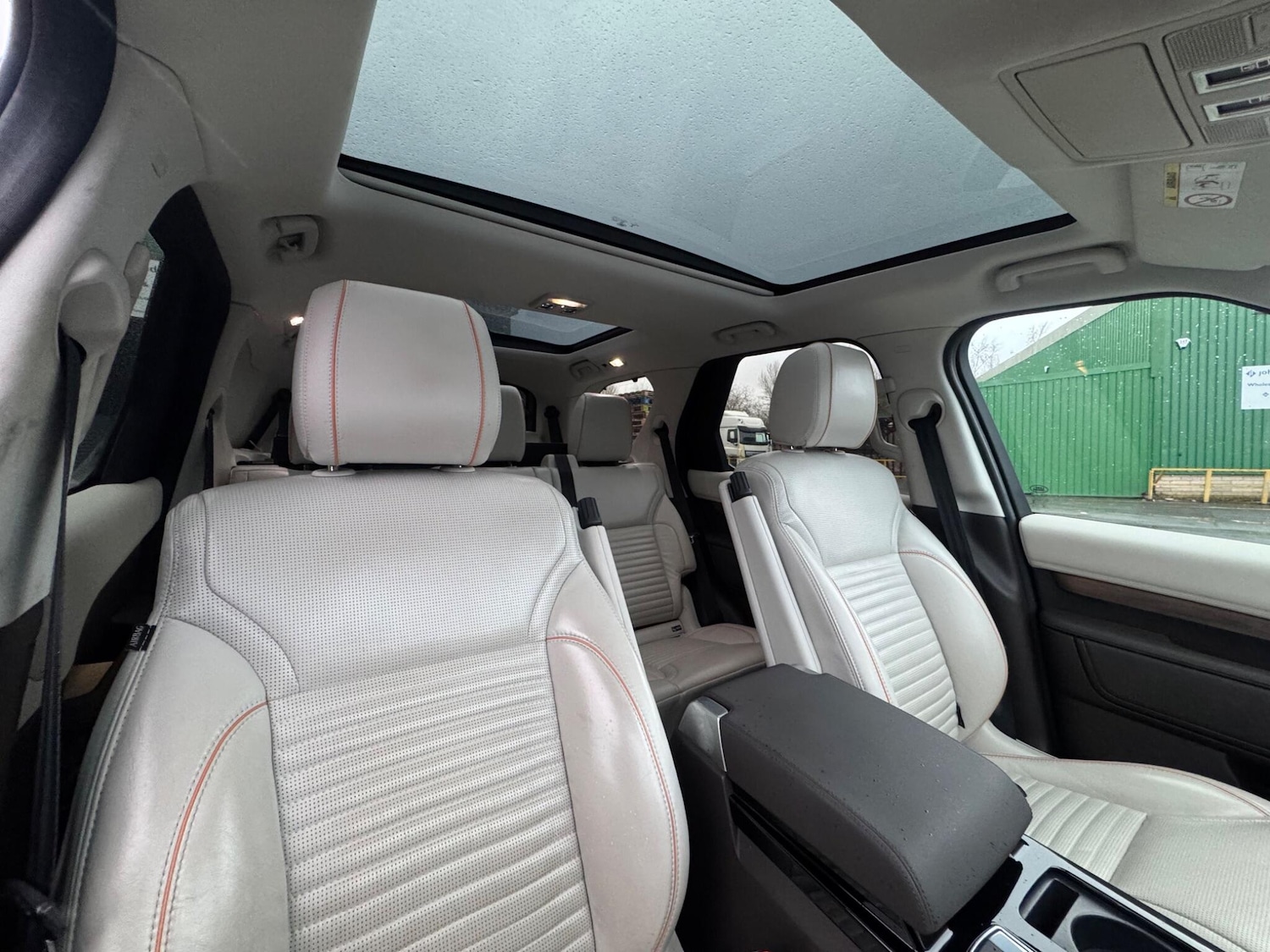 Used Land Rover Discovery 2018 for sale - 77625200: Photo 12