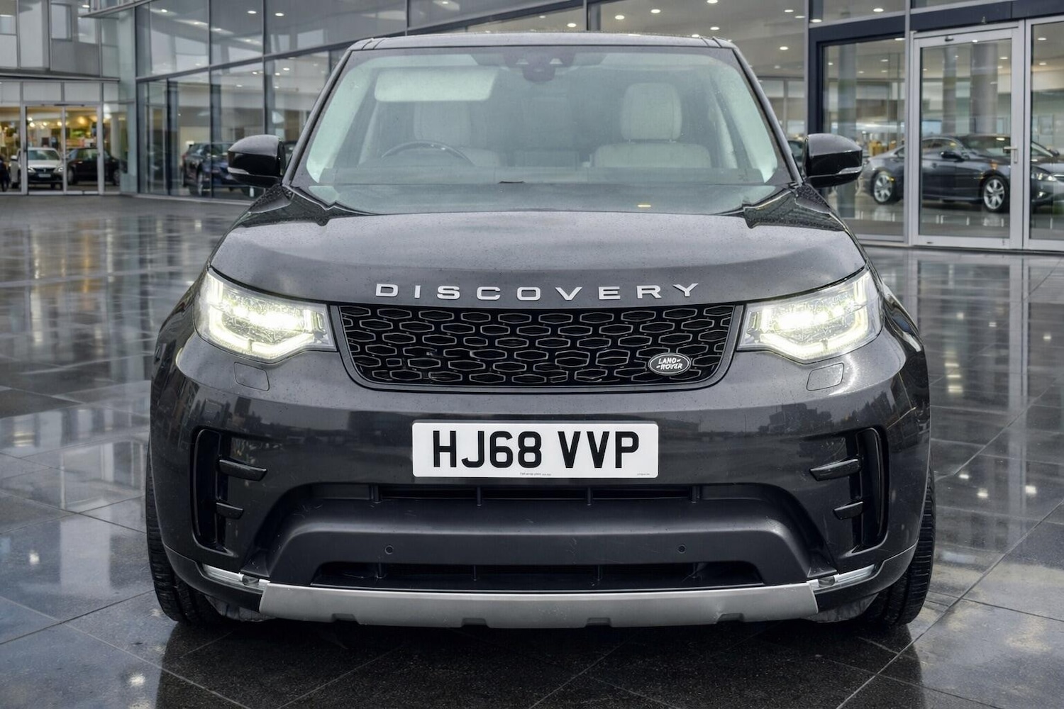 Used Land Rover Discovery 2018 for sale - 77625200: Photo 2