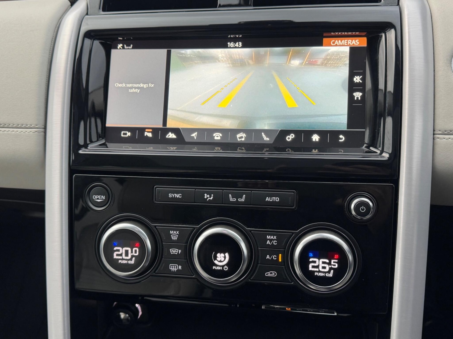 Used Land Rover Discovery 2018 for sale - 77625200: Photo 20