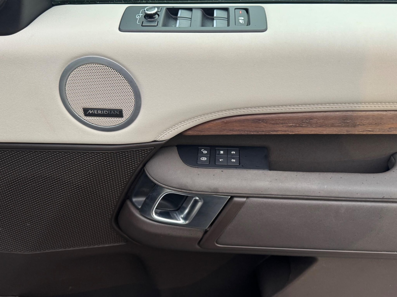 Used Land Rover Discovery 2018 for sale - 77625200: Photo 23