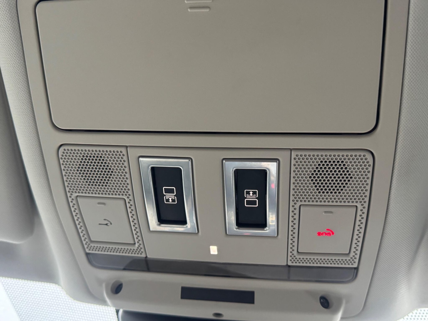 Used Land Rover Discovery 2018 for sale - 77625200: Photo 31