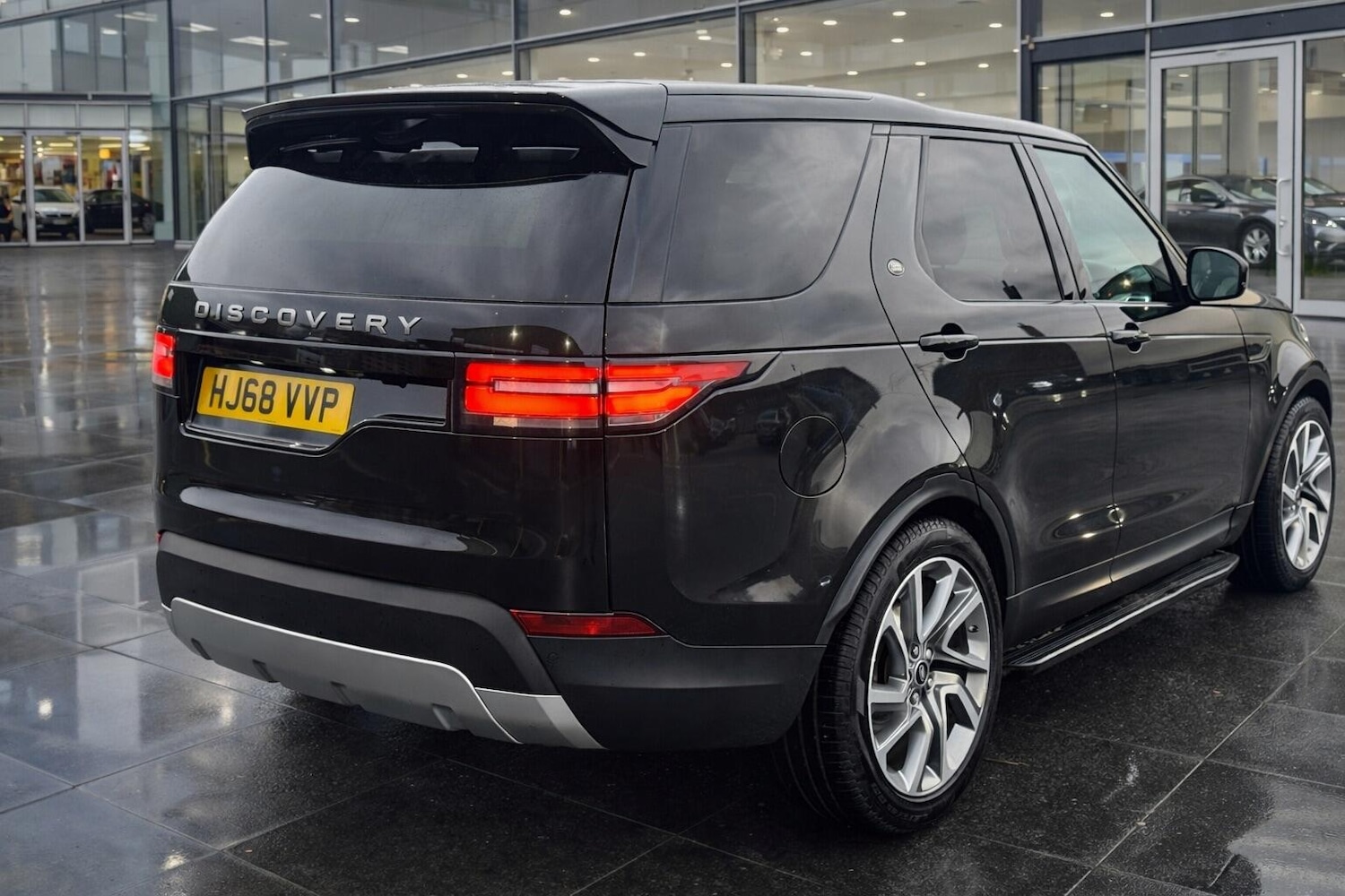 Used Land Rover Discovery 2018 for sale - 77625200: Photo 4