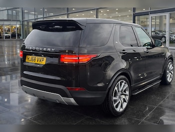 Used Land Rover Discovery 2018 for sale - 77625200: Photo