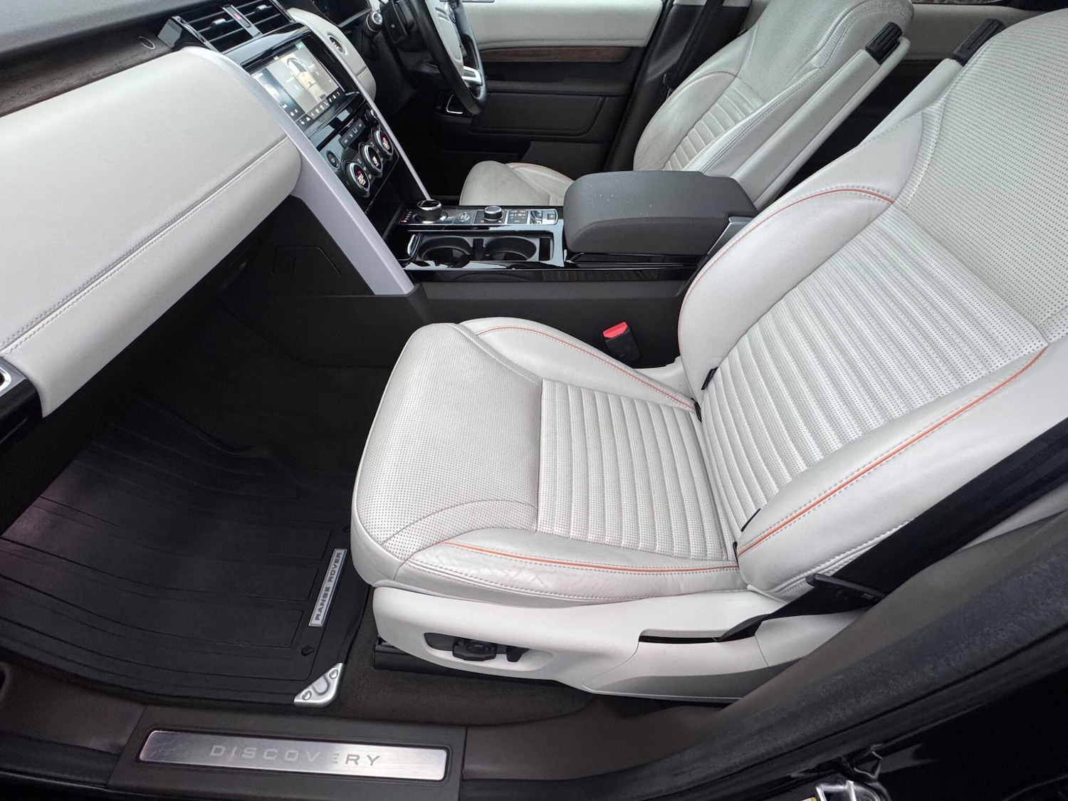 Used Land Rover Discovery 2018 for sale - 77625200: Photo 9
