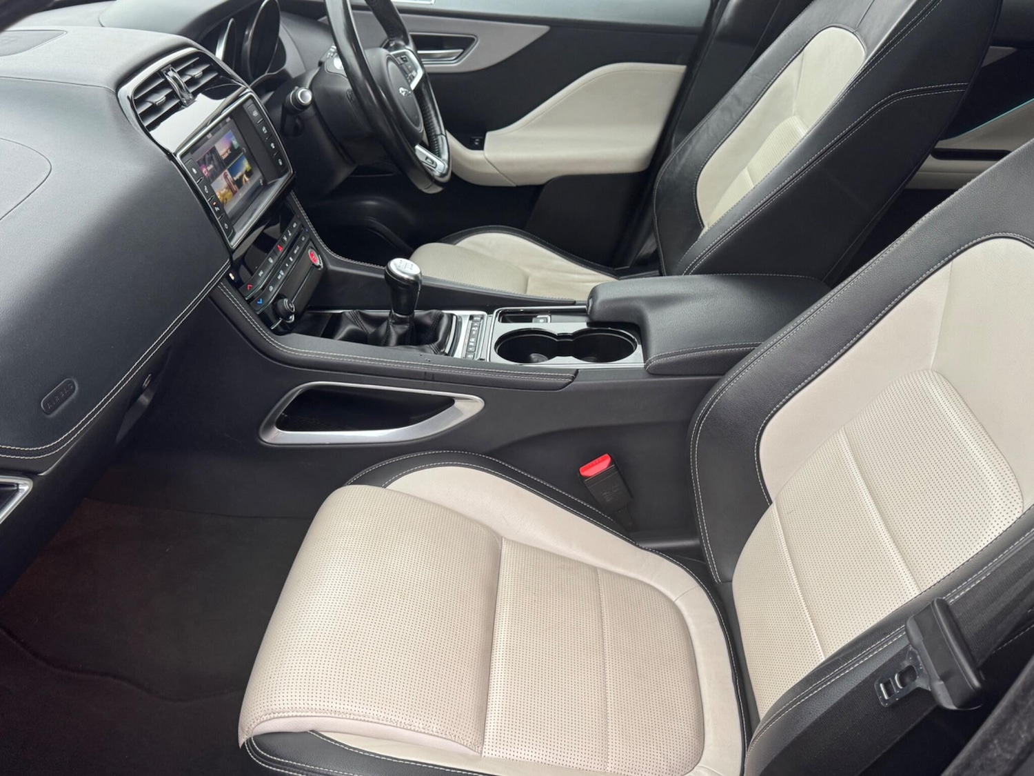 Used Jaguar F-Pace 2017 for sale - 77455961: Photo 11