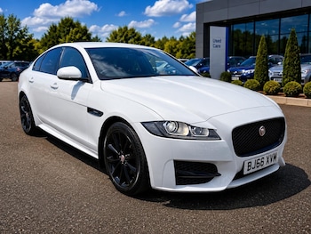 Used Jaguar XF 2016 for sale - 79224558: Photo