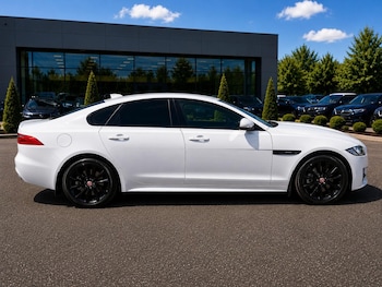 Used Jaguar XF 2016 for sale - 79224558: Photo