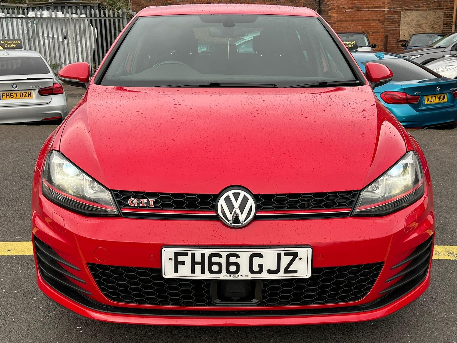 Used Volkswagen Golf 2016 for sale - 76991662: Photo 2