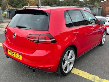 Used Volkswagen Golf 2016 for sale - 76991662: Photo