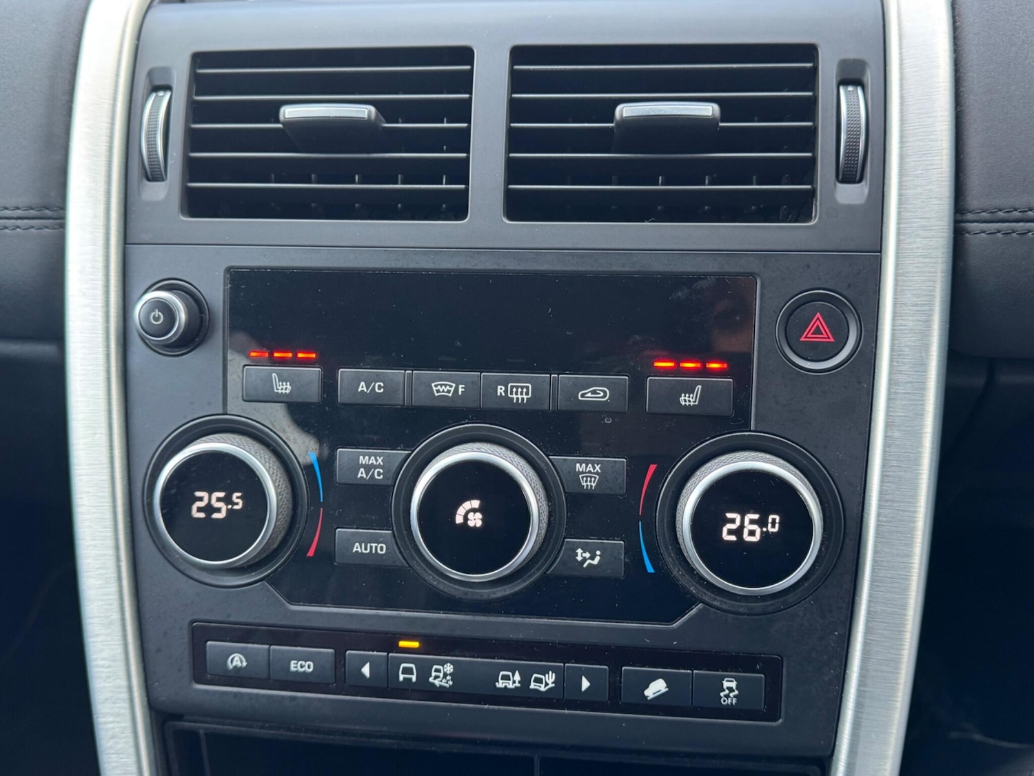 Used Land Rover Discovery Sport 2016 for sale - 77320495: Photo 16