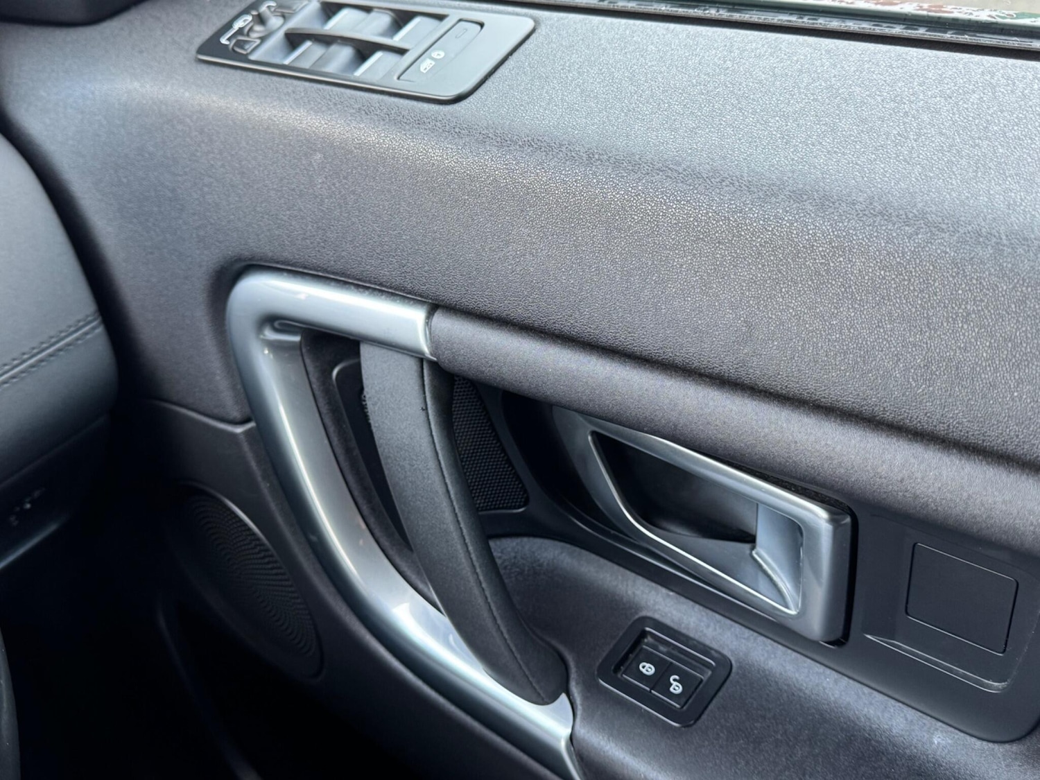 Used Land Rover Discovery Sport 2016 for sale - 77320495: Photo 22