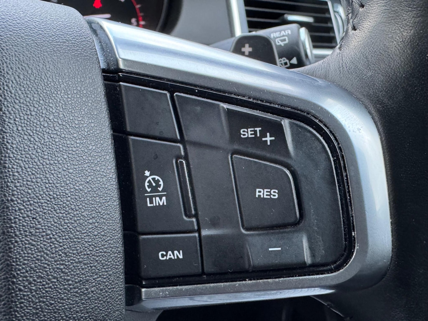 Used Land Rover Discovery Sport 2016 for sale - 77320495: Photo 24