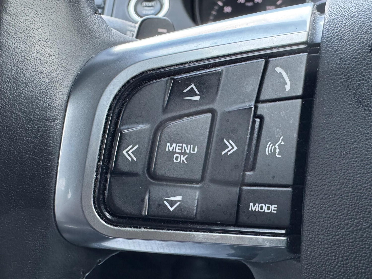 Used Land Rover Discovery Sport 2016 for sale - 77320495: Photo 27