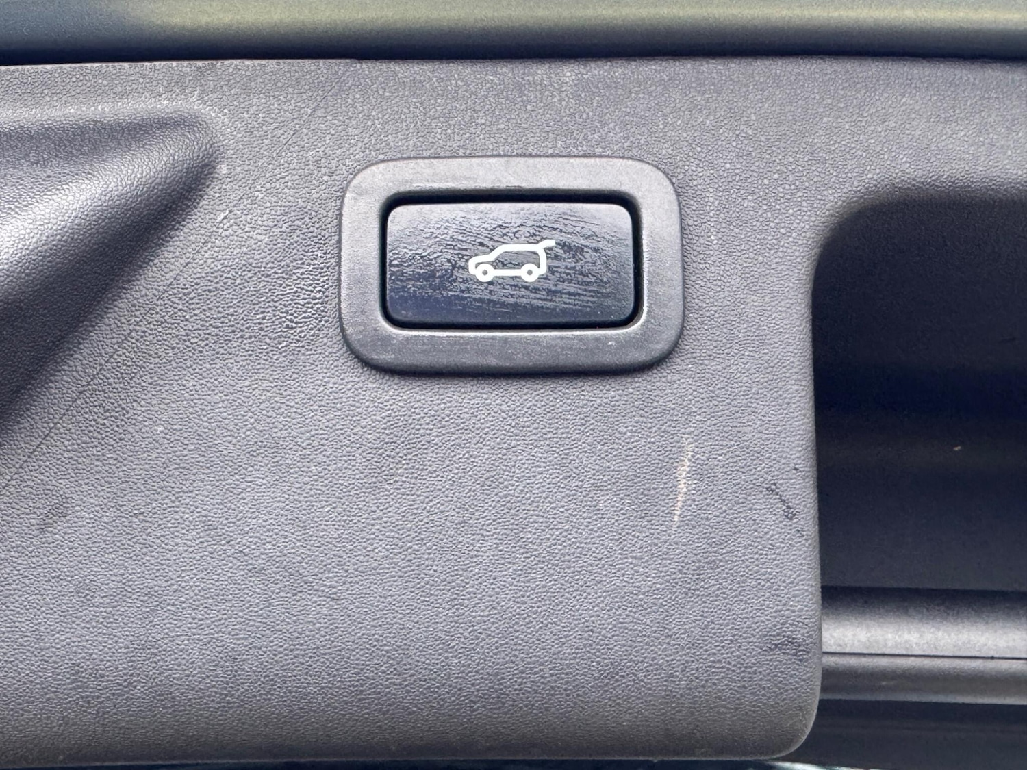 Used Land Rover Discovery Sport 2016 for sale - 77320495: Photo 28