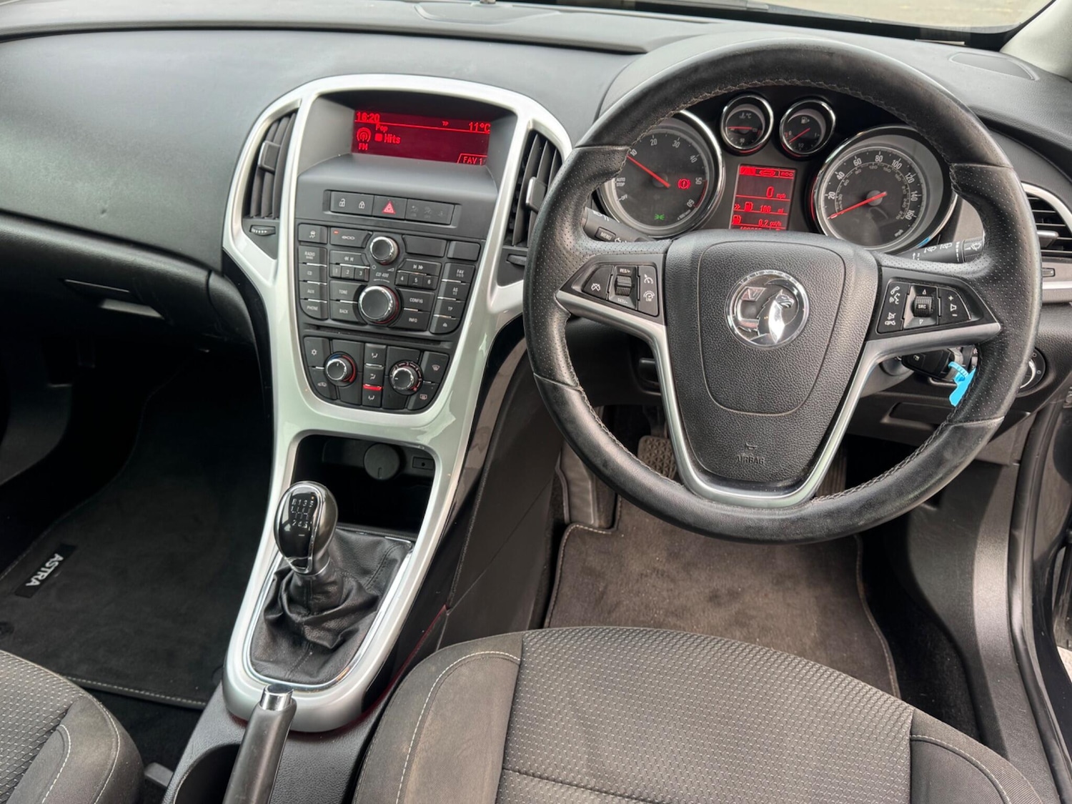 Used Vauxhall Astra 2014 for sale - 78034817: Photo 9