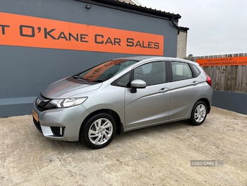 Used Honda Jazz 2017 for sale - 76271330: Photo 2