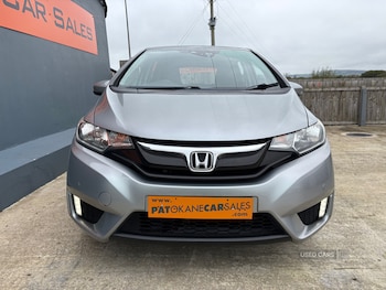 Used Honda Jazz 2017 for sale - 76271330: Photo 4