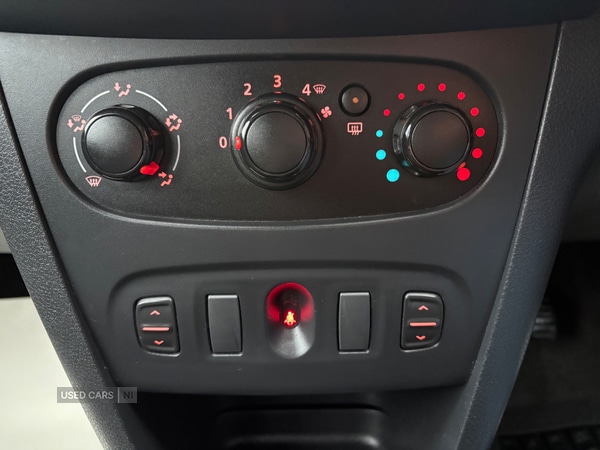 Used Dacia Sandero 2015 for sale - 77479639: Photo 14