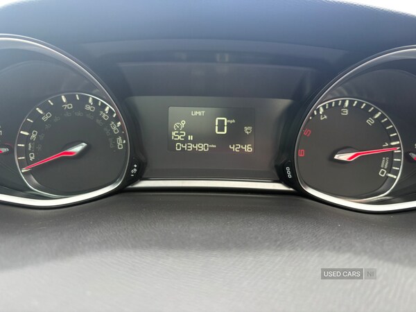 Used Peugeot 308 2017 for sale - 77840155: Photo 14