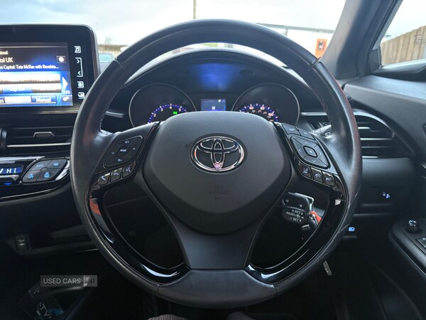 Used Toyota C-HR 2018 for sale - 76646447: Photo 11