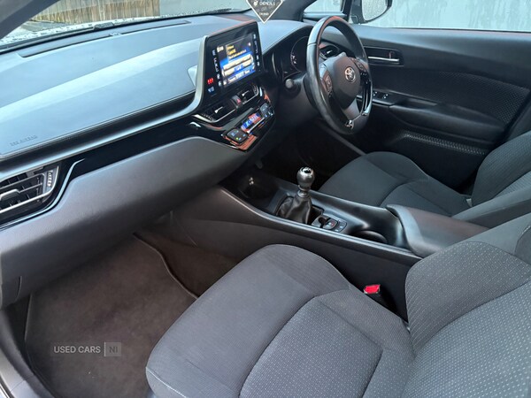 Used Toyota C-HR 2018 for sale - 76646447: Photo 8