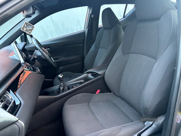 Used Toyota C-HR 2018 for sale - 76646447: Photo 9