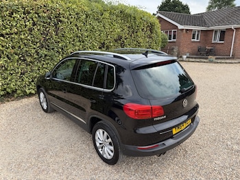 Used Volkswagen Tiguan 2015 for sale - 79551899: Photo