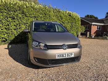 Used Volkswagen Touran 2013 for sale - 79519692: Photo
