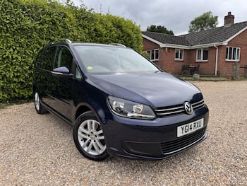 Used Volkswagen Touran 2014 for sale - 79680640: Photo