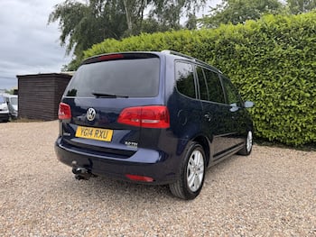 Used Volkswagen Touran 2014 for sale - 79680640: Photo