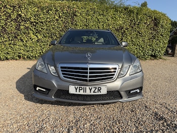 Used Mercedes-Benz E Class 2011 for sale - 79536159: Photo