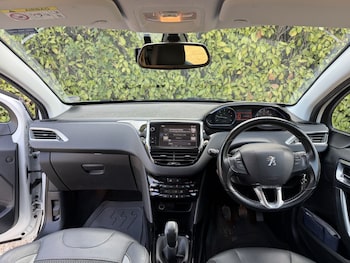 Used Peugeot 2008 2016 for sale - 79541985: Photo