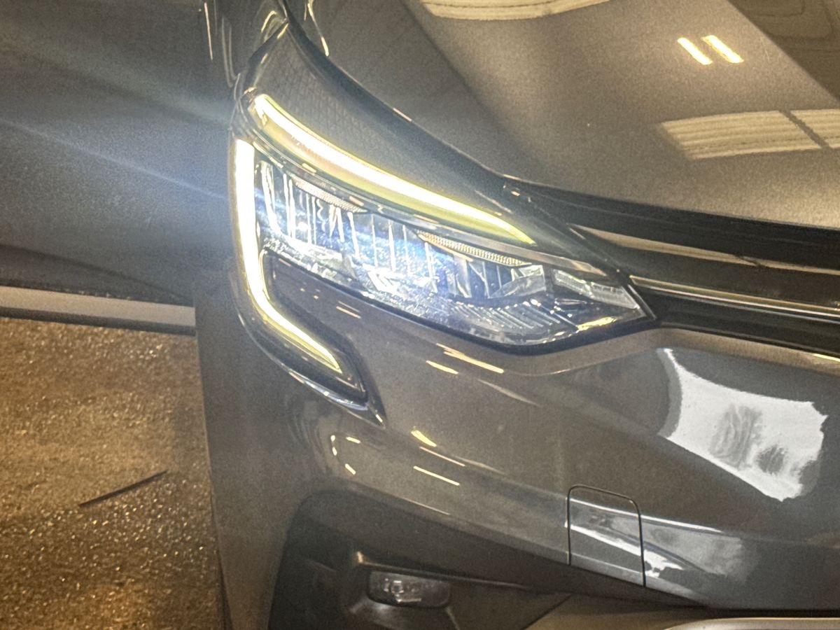 Used Renault Clio 2021 for sale - 76563898: Photo 32