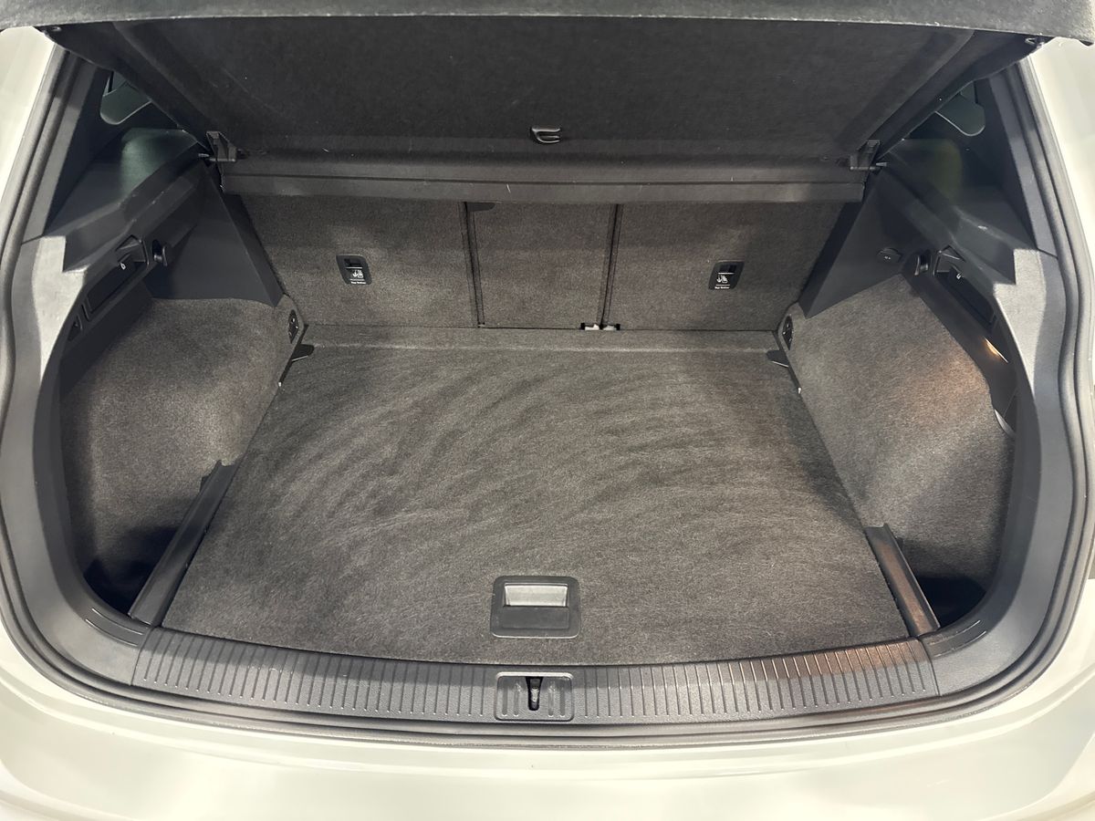 Used Volkswagen Tiguan 2018 for sale - 77545133: Photo 17